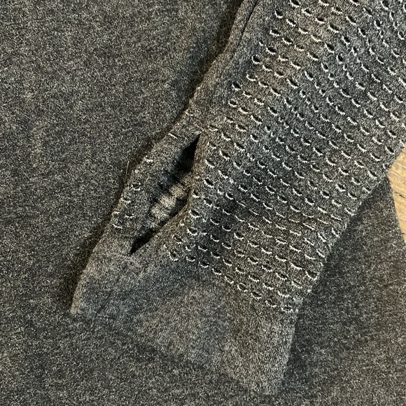 Fabletics Long Sleeve Active Top - Picture 5 of 9